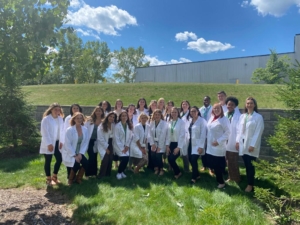 Spring 2022 Cohort interns taking a group photo during BWS DI Orientation.
